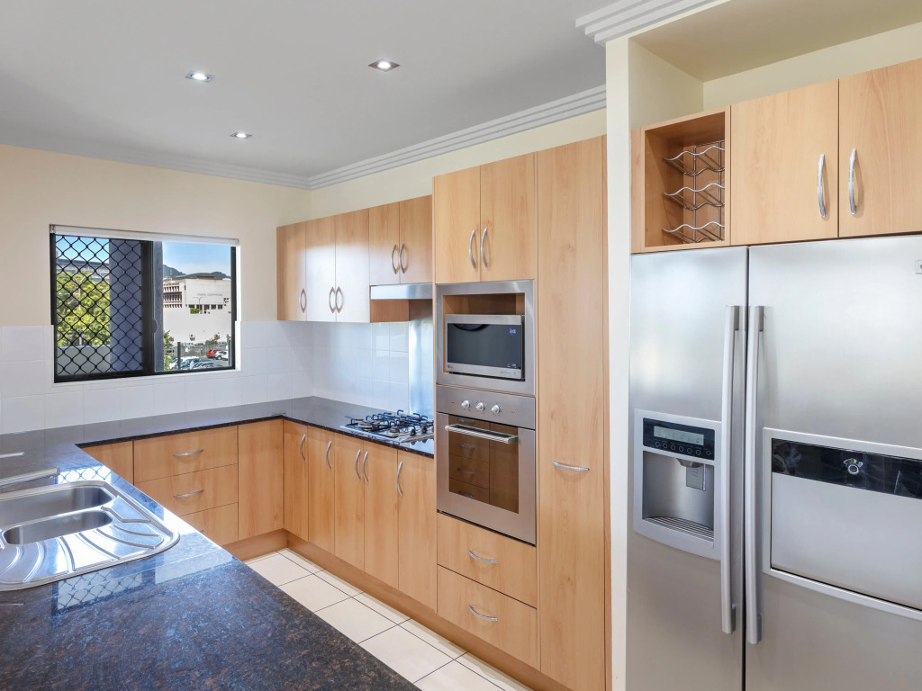 Piermonde Apartments Cairns