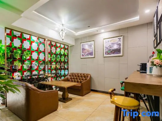 Lihua Street James Joyce Coffetel (Xinxing Street Subway Station)