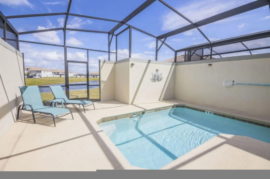 Just 5 Miles to Disney - Pool - Lake Views