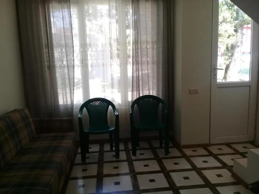 Twin Cottages