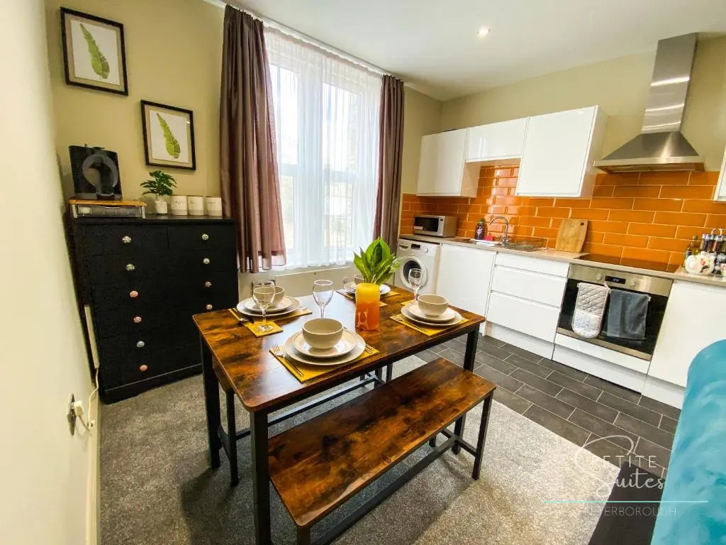 The Wild Fauna Suite - Petite Suites