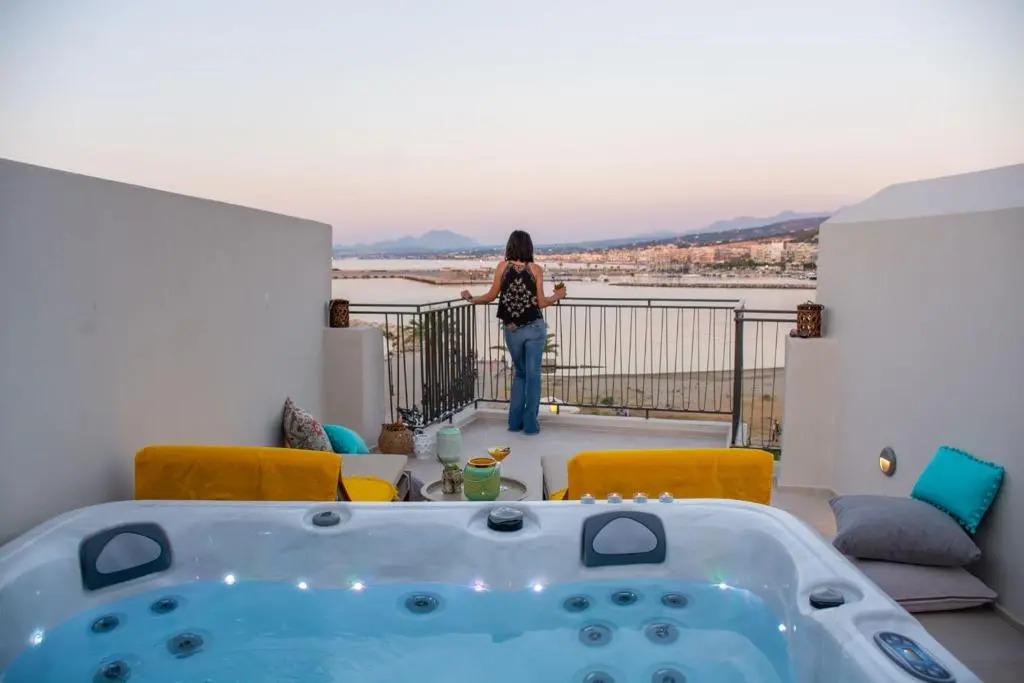 V77 Seafront Suites