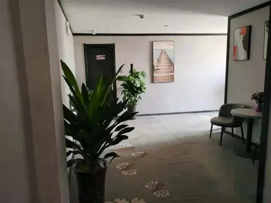 Lujiang Juai Garden Hotel
