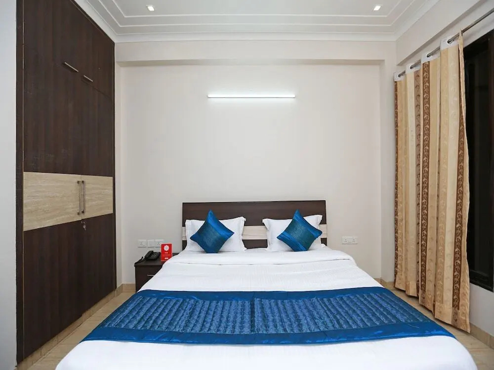 Go Rooms By OYO Rooms