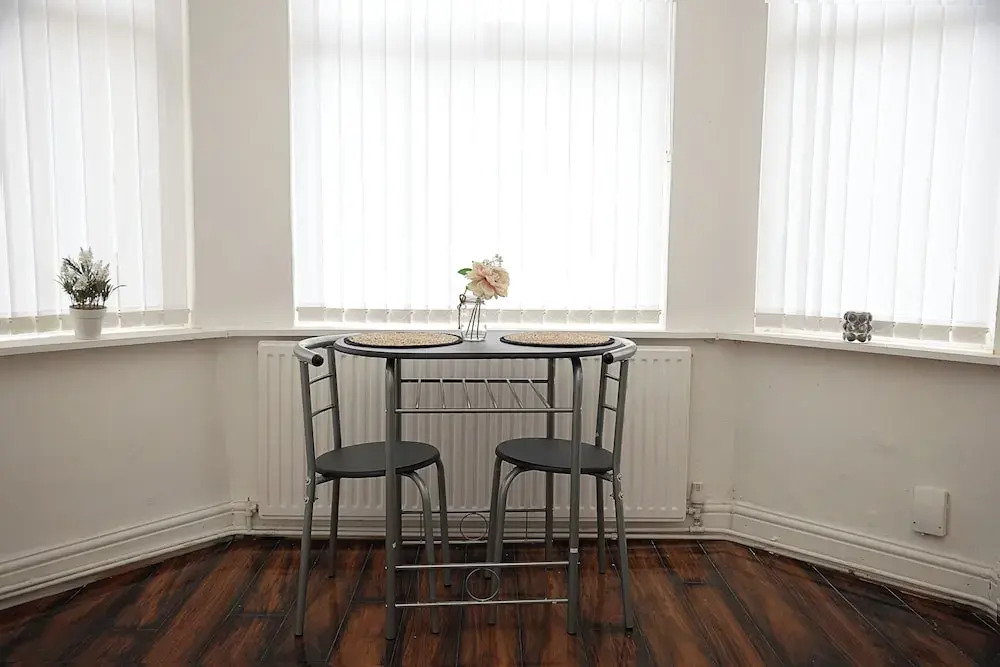 Cosy Orrell Park Retreat Near Anfield and Aintree