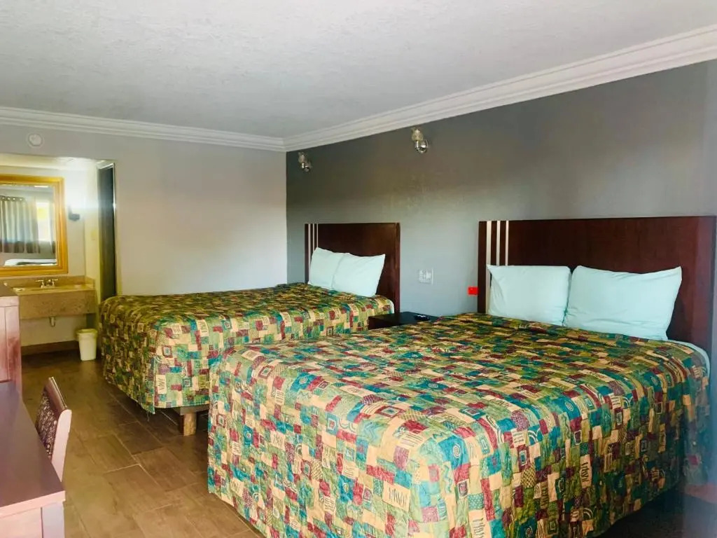 Budget Inn and Suites
