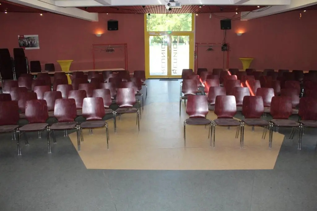 Auberge de Jeunesse HI Strasbourg 2 Rives