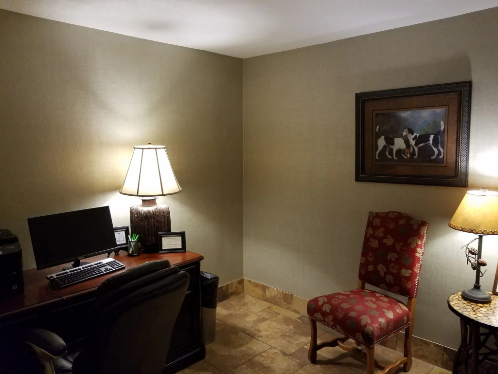 Holiday Inn Asheville East-Blue Ridge Pkwy by IHG