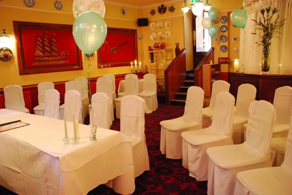 OSheas Hotel