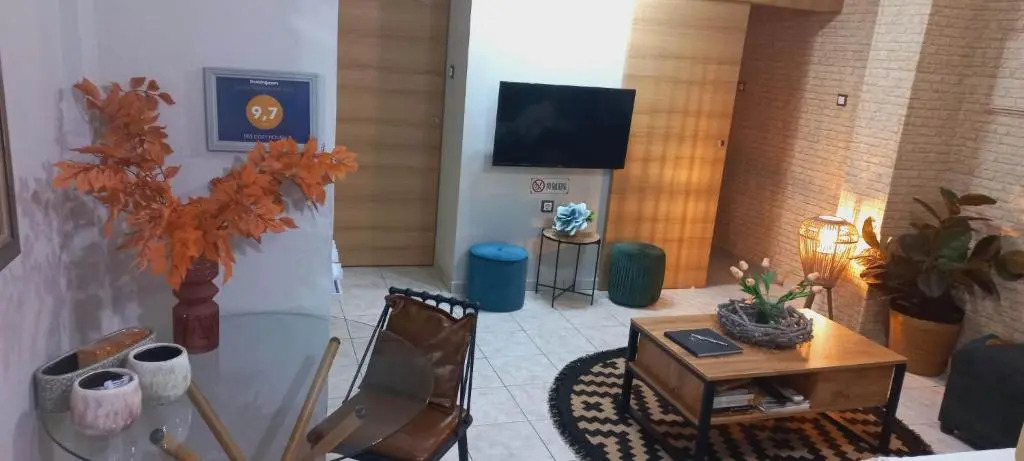 IRIS COZY HOUSE με ανεξάρτητη είσοδο