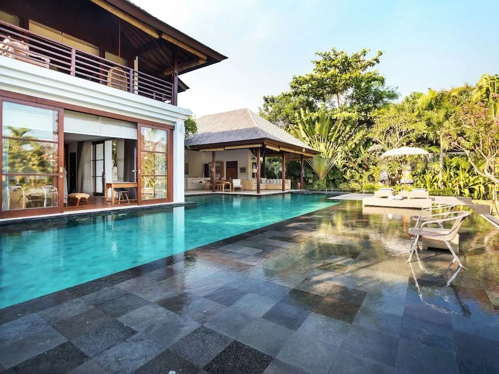 Villa Frangipani Waters