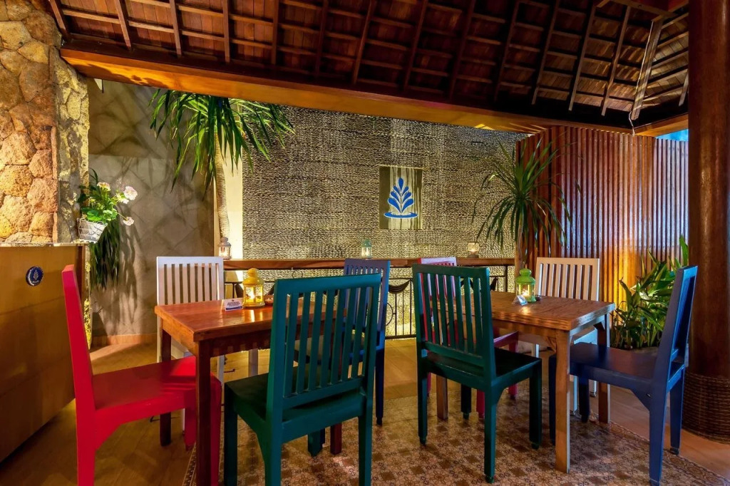 Rhadana Hotel