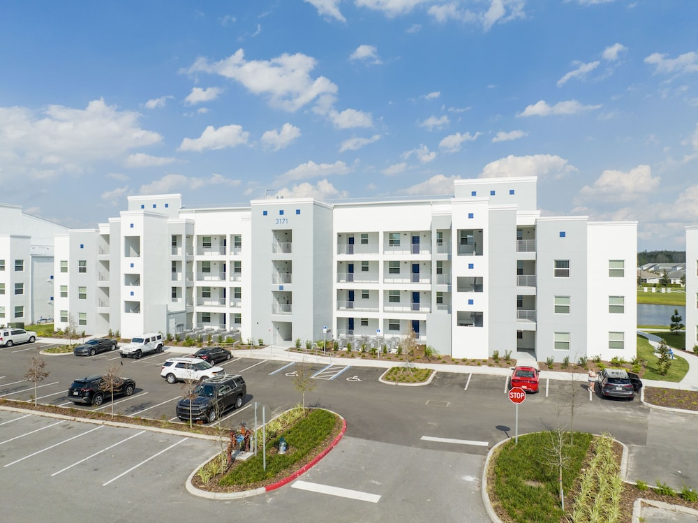 Stunning 2Bd Apto Close to Disney @ Storey Lake 105 3171