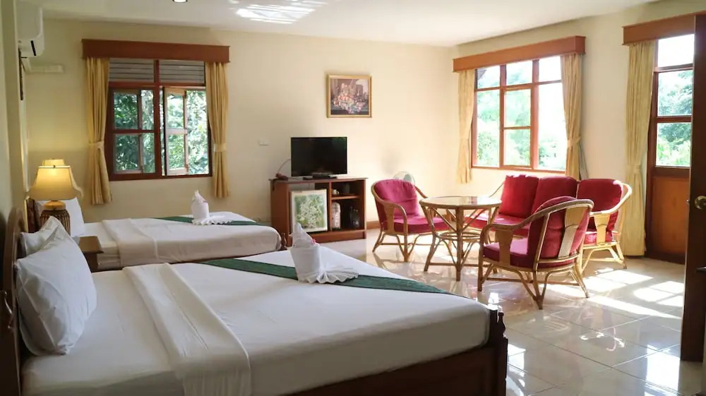 Golden Cupids Hotel
