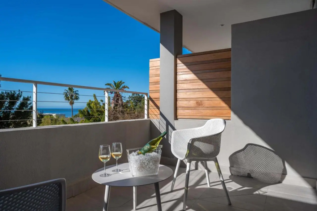 Plett Quarter Hotel - Lion Roars Hotels & Lodges