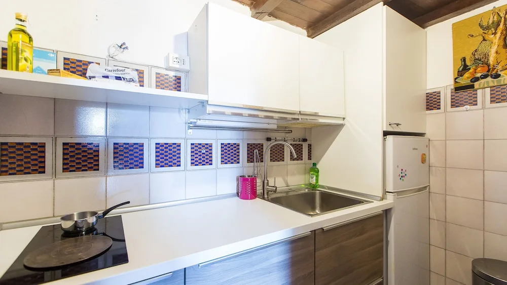 Rental in Rome Arco della Ciambella Penthouse