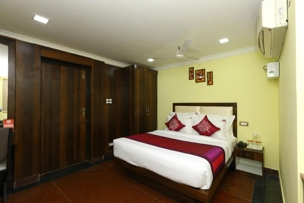 OYO 5225 Neighbour Inn