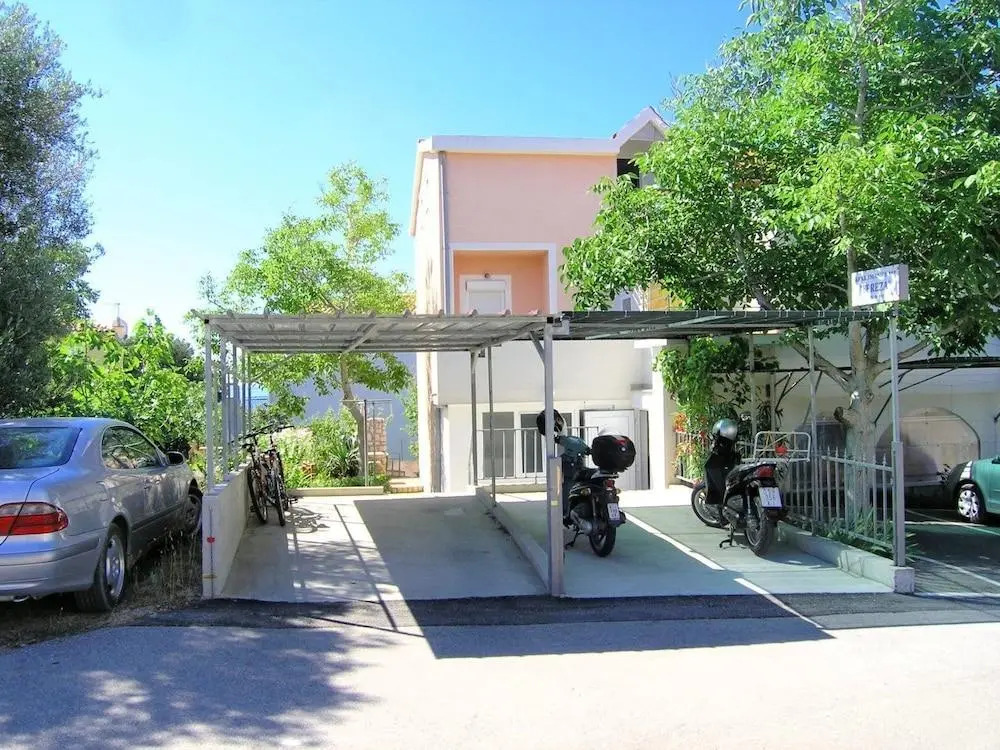 Apartment Miroslav