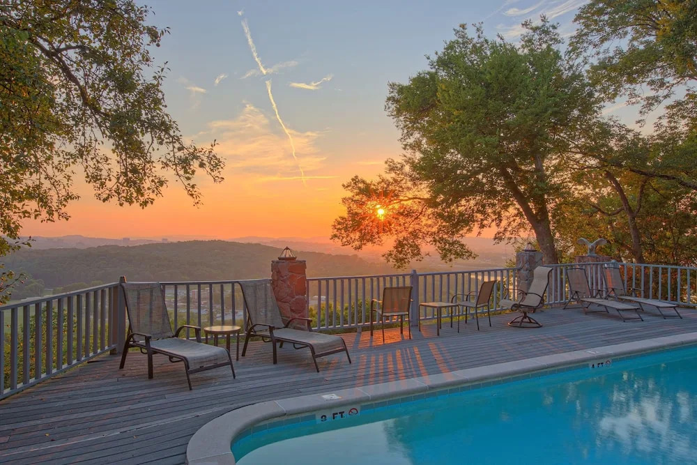 RiverView Inn