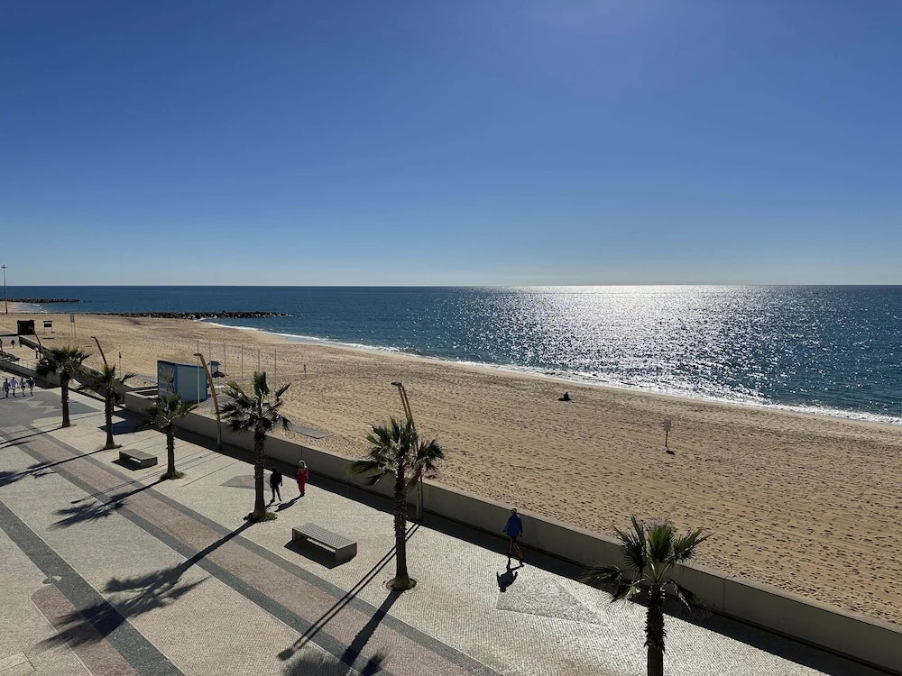 Sea View Quarteira Apartment