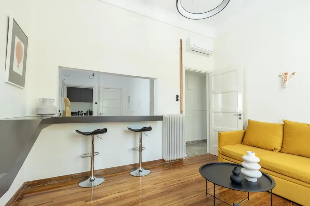An Outstanding 3 Bdrm Apartment in the Heart of Athens