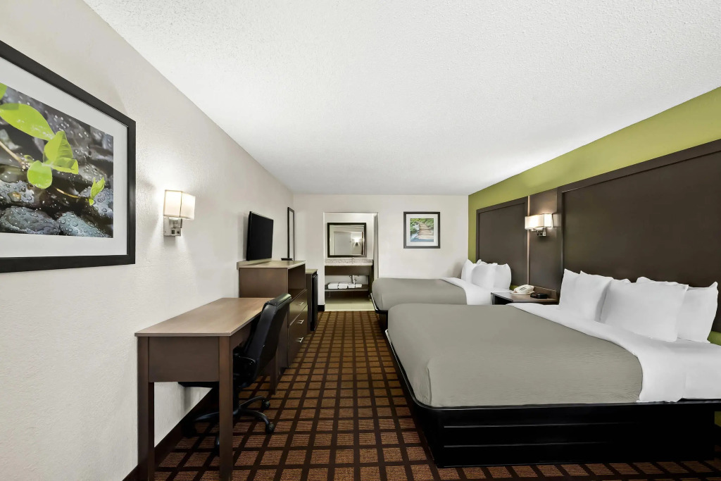Quality Inn Raeford