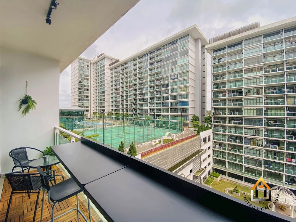 Palazio Serviced Apartment in Mount Austin near Aeon IKEA Toppen HSI