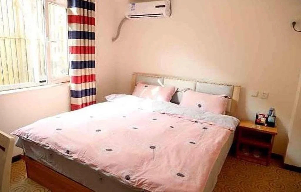 Yihua Hotel