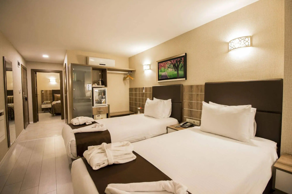 Business Han Hotel