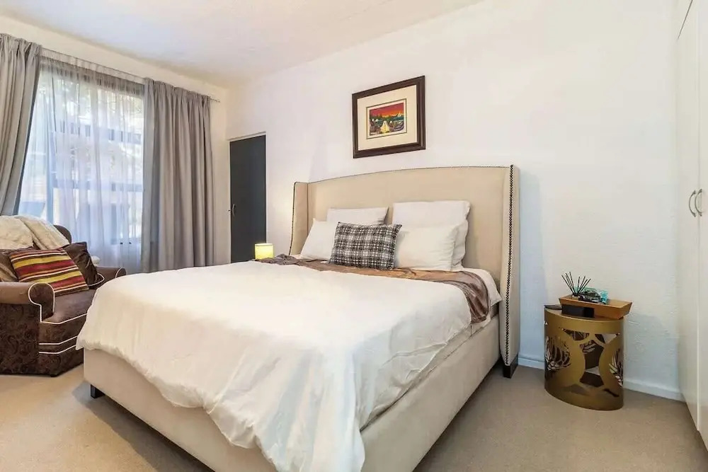 Charming Garden Cottage, Campsbay, Cape Town