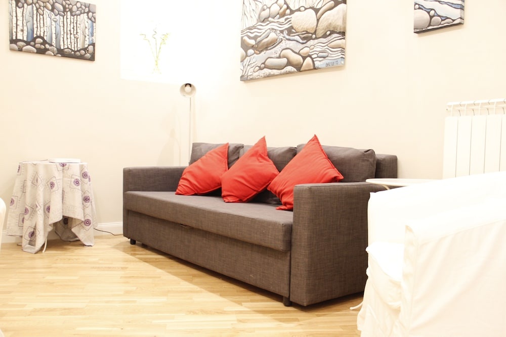Art Apartment S.M.N.