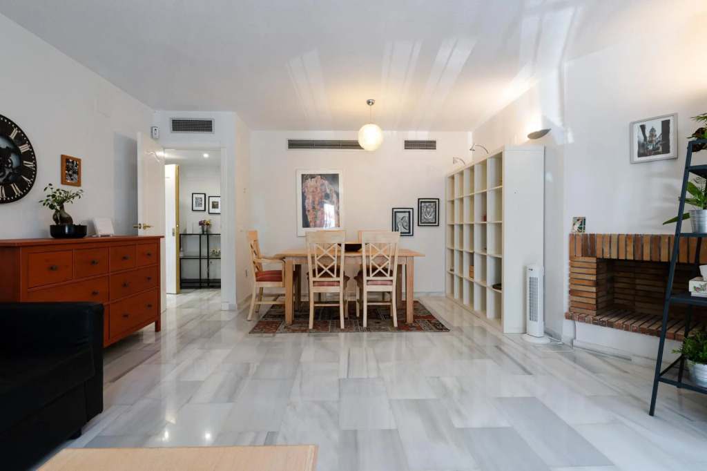 Ground floor apartment los Naranjos 8