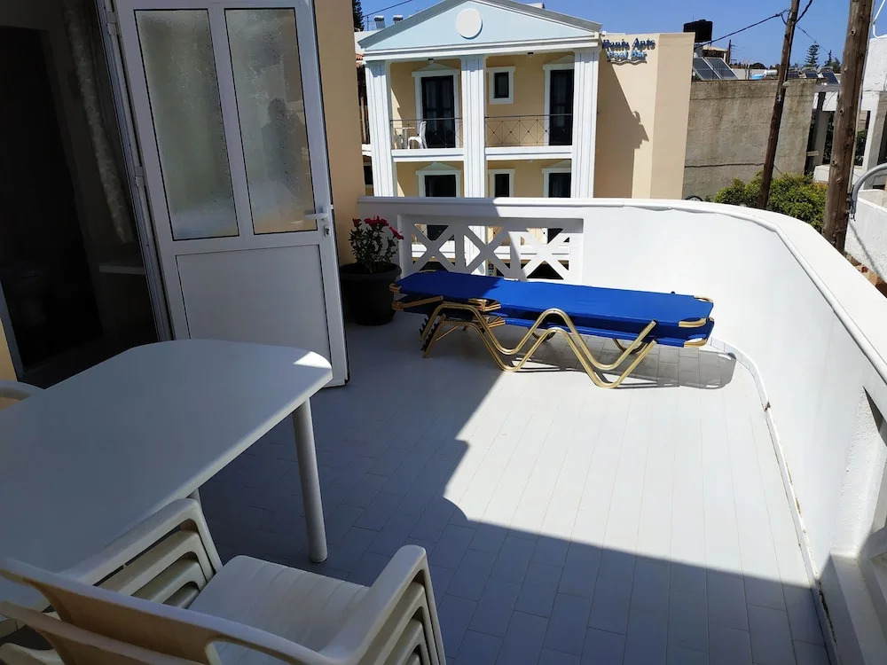 A Studio With Balcony