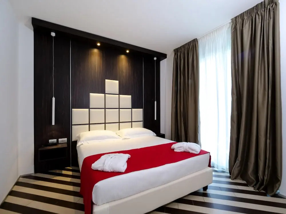 Dan Hotel