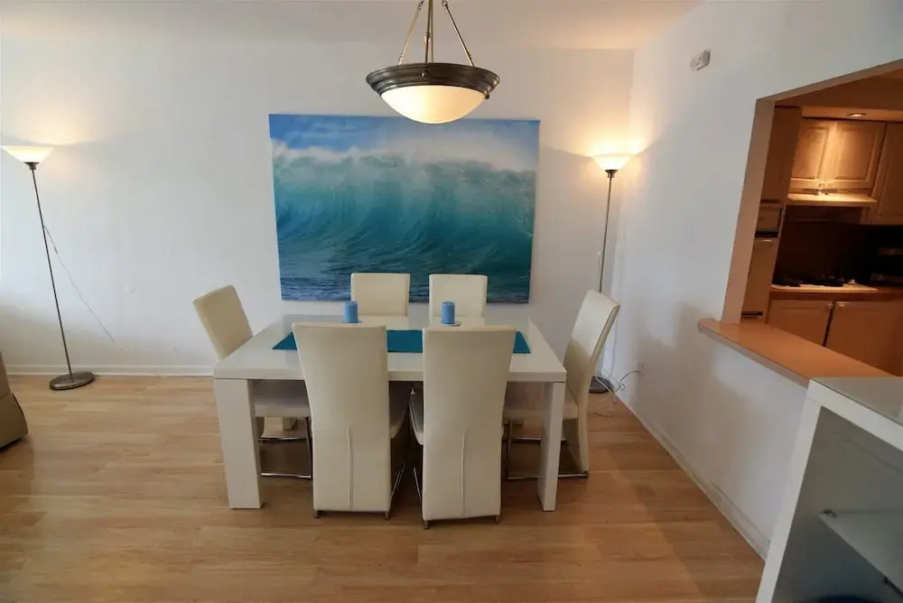 Spectacular 1 Bed 1.5 Baths In Ocean Reserve! Unit 1210