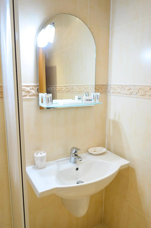 Parklands Hotel & Pool