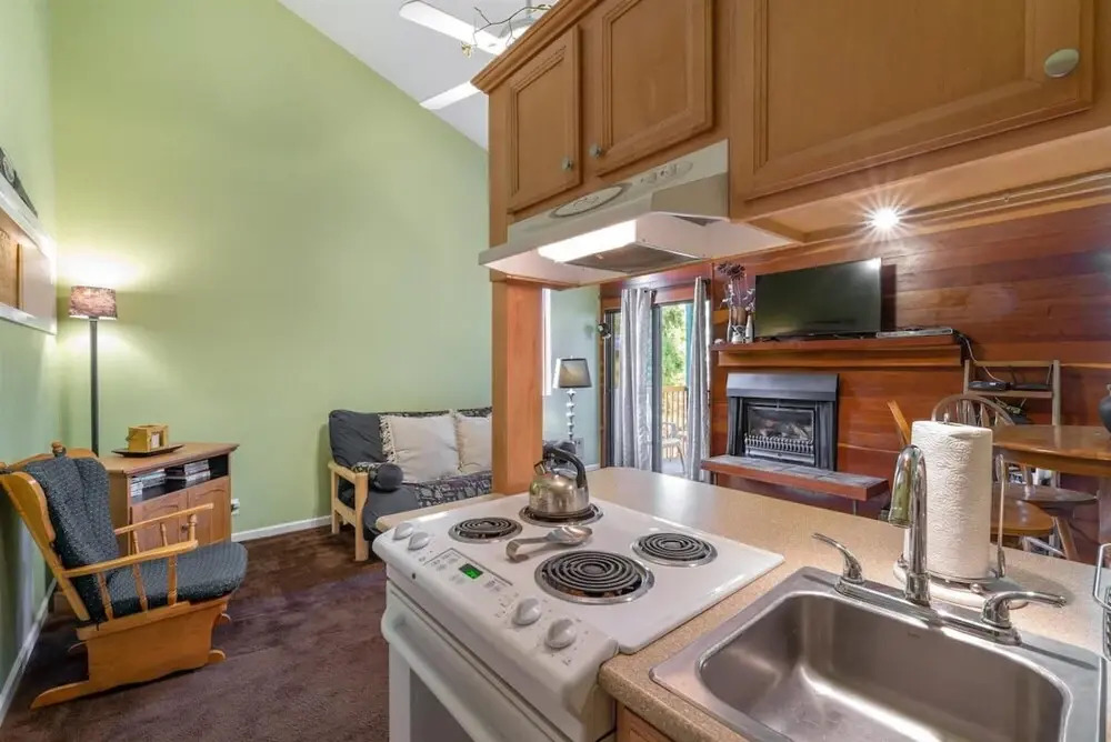 Regency Way Criterion 40 - Spruce