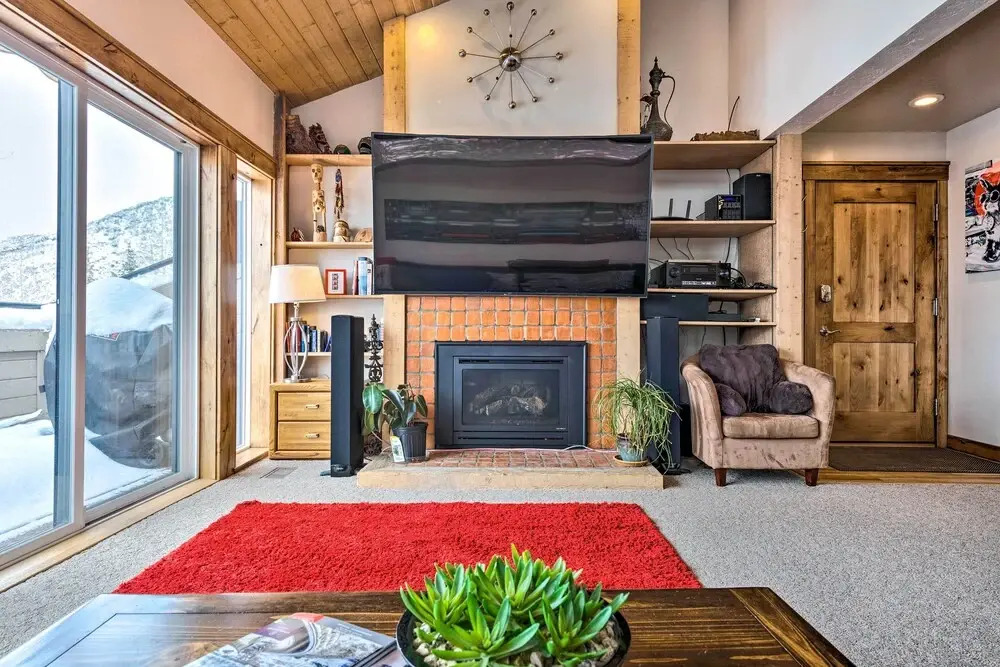 2 Mi to Park City Mtn: Townhome w/ Balcony