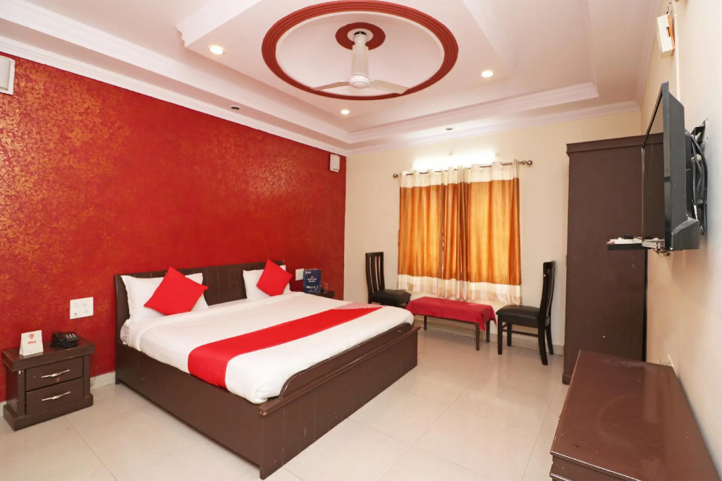 OYO 4073 Hotel Esskay