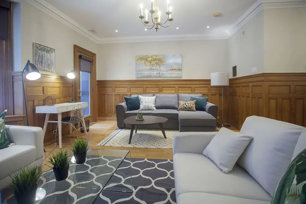 Spectacular 1BR Unit - King Bed