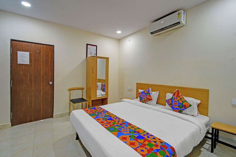 Fabhotel La Vista Inn Grand