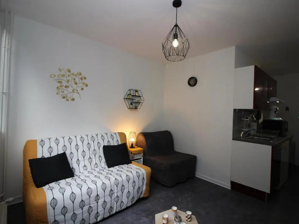 Appartement Mont-Dore, 1 pièce, 3 personnes - FR-1-608-160