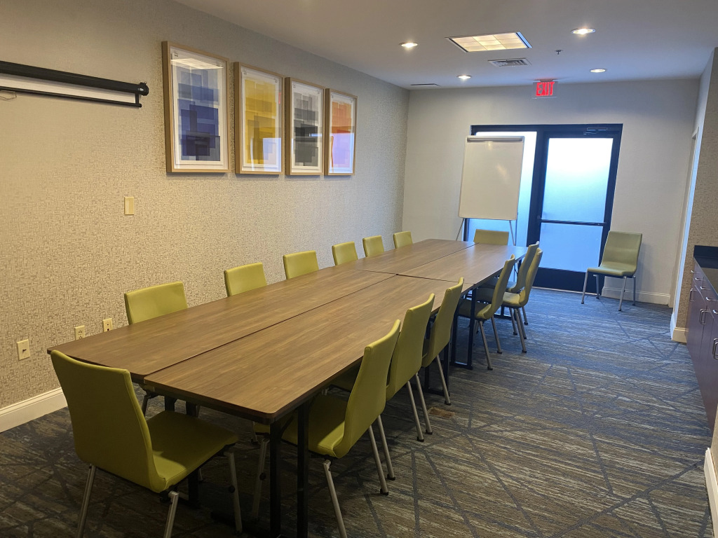 Holiday Inn Express & Suites Dyersburg by IHG