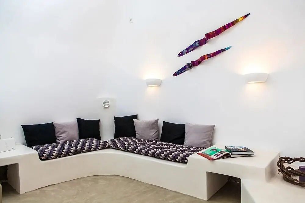 DOMEstic Cave House in Finikia Oia Santorini