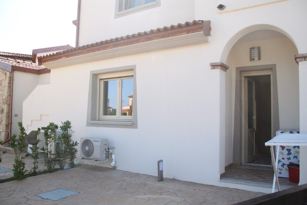 Mediterranean Sea Shell House 27
