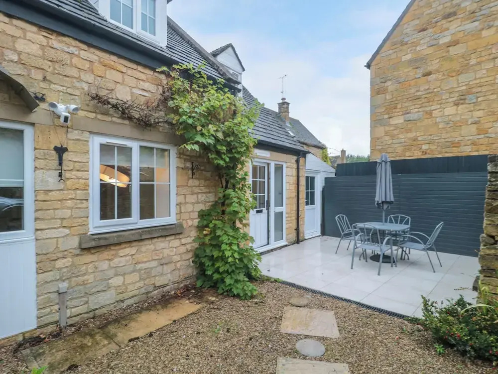 4 Noel Court