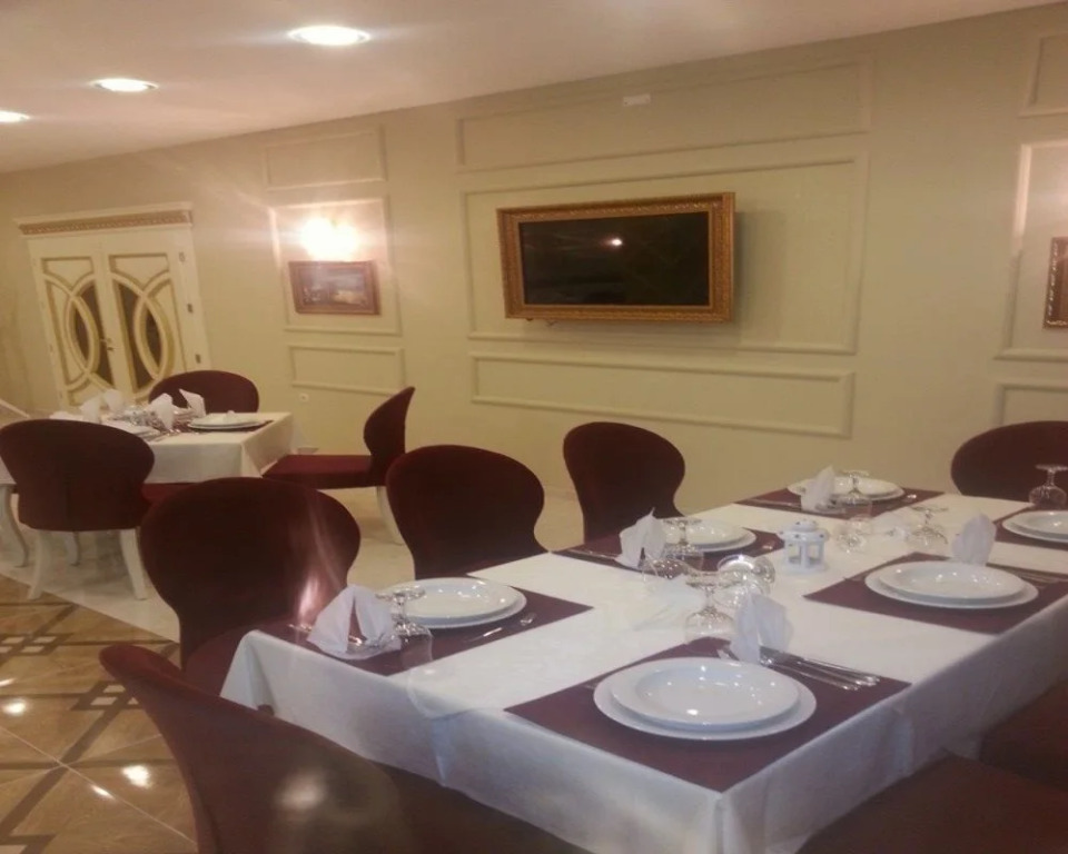Nafron Hotel