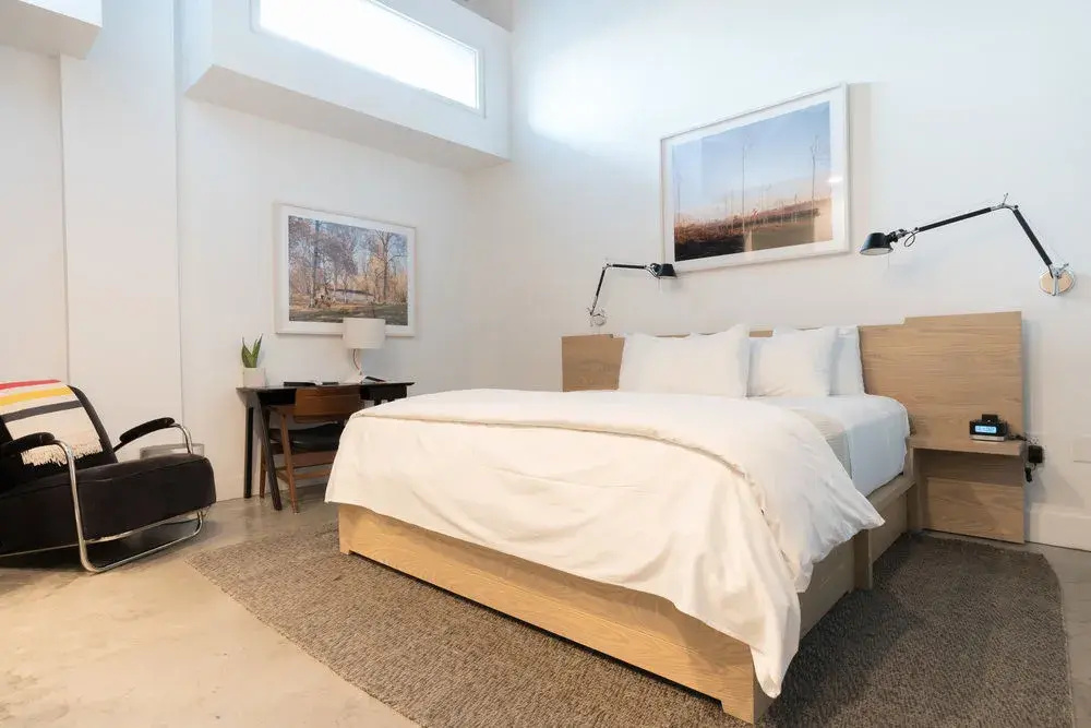 The 404 Hotel
