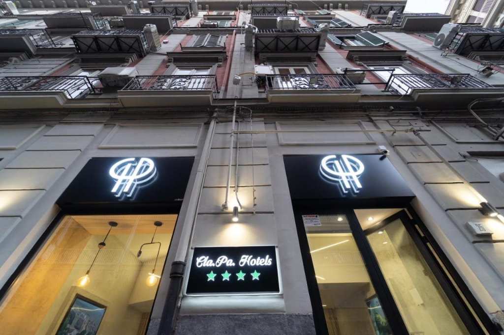GreRos H. Rooms Napoli Centro by Clapa Group Dislocated Hospitality