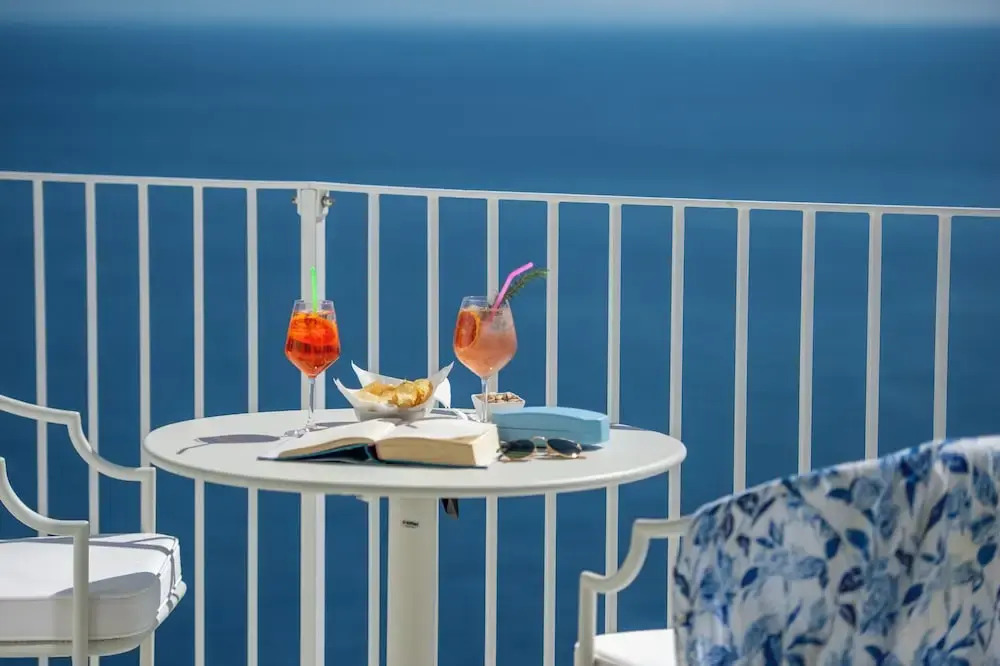 Infinity Suites